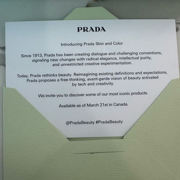 Prada make-up Set lip balm eyeshadow mascara - Picture 3 of 16